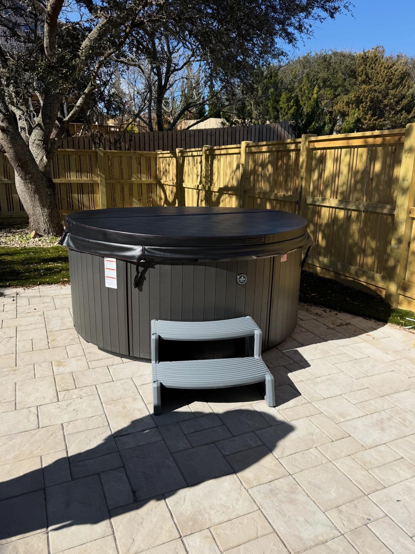 Aspen Spa installed on OBX patio by Ritchie Pools